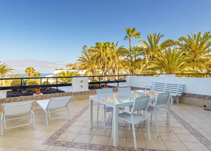 Exclusive Sea Views Villamar - Big Terrace & Pool 아파트 *